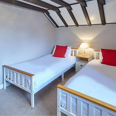 Host & - Larpool Mews Holiday home