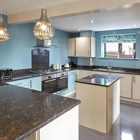 Host & - Larpool Mews Holiday home